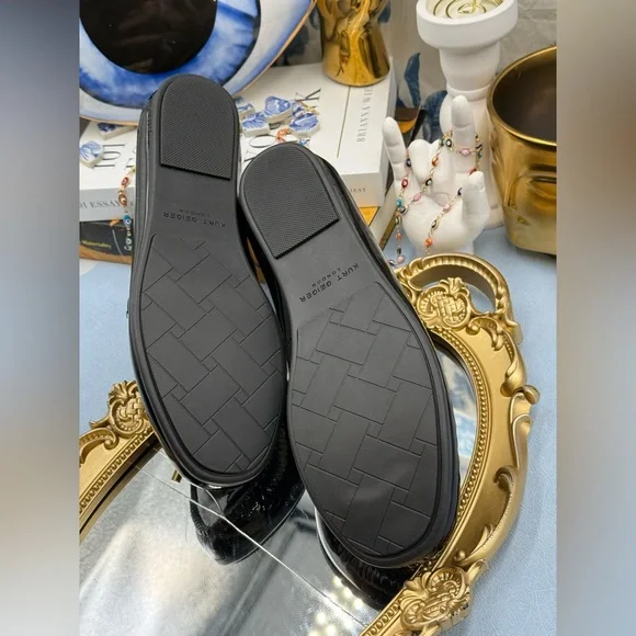 🆕 KURT GEIGER LONDON 🧿 NWOB Eagle Moccasins, Black Patent - Sz EU37 US 7